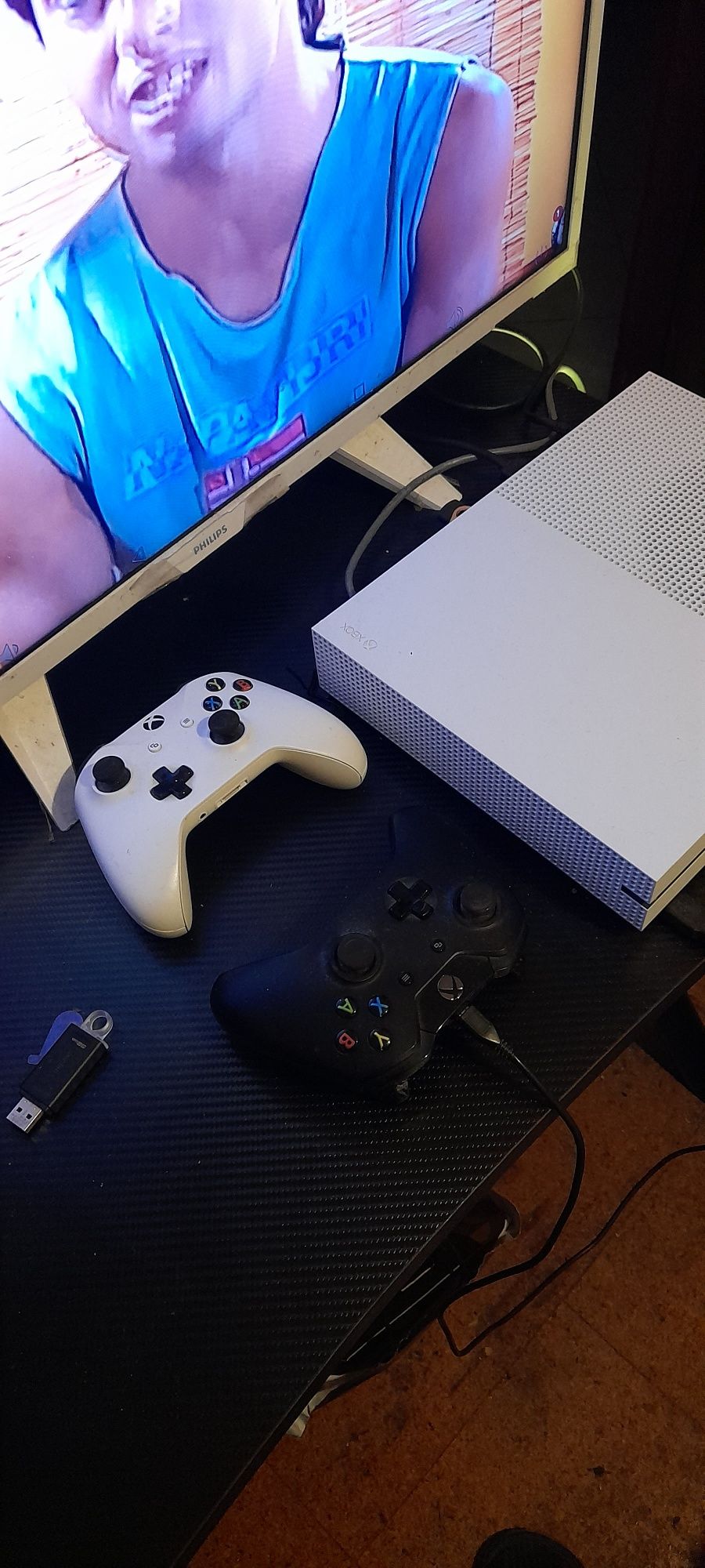 Xbox one s 500 gigas usada