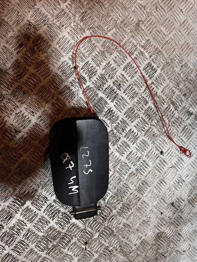 Audi q7 4m klapka wlewu paliwa lz7s