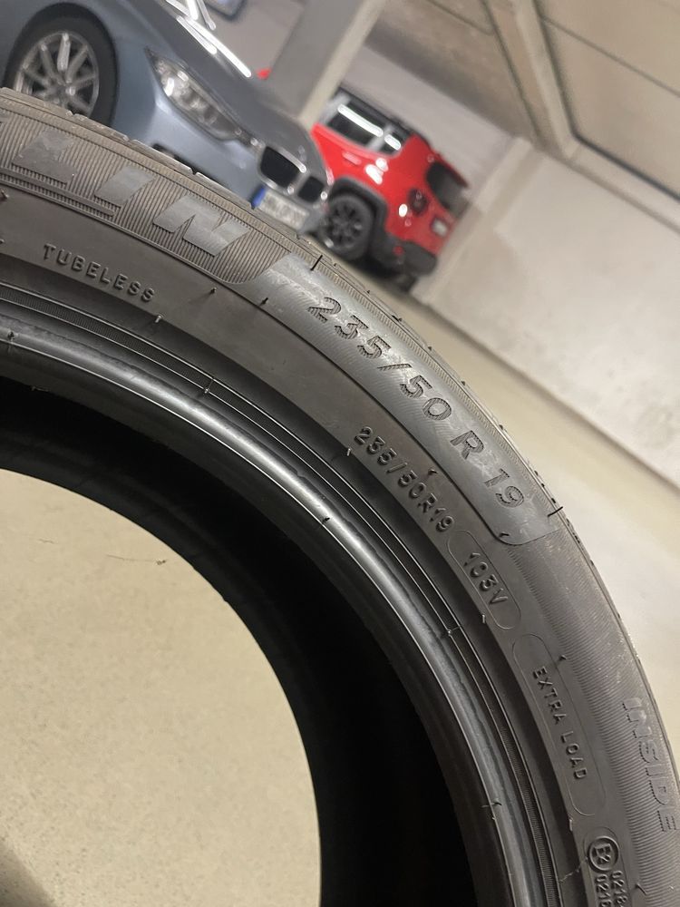 Nowe opony 235/50 r.19