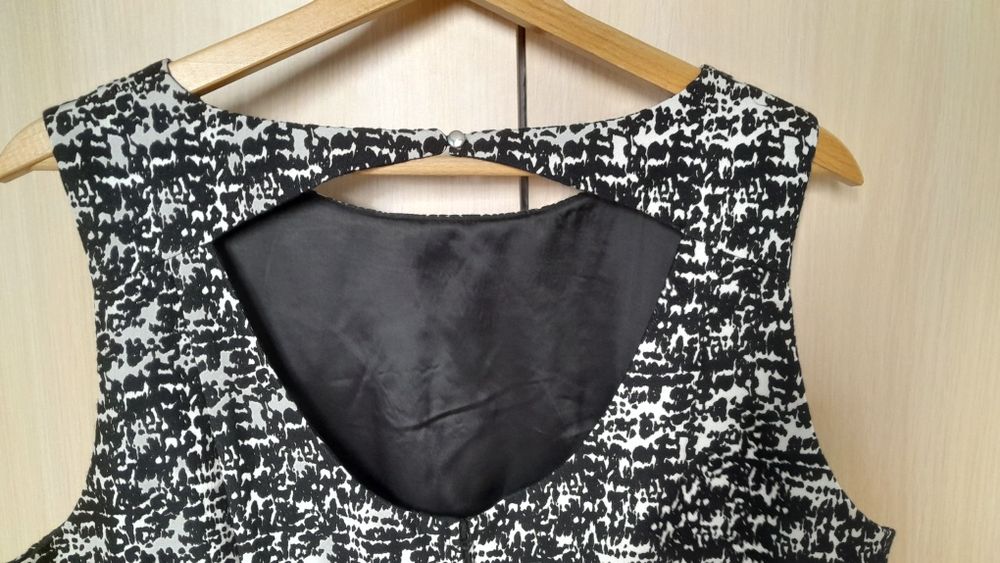 Sukienka wizytowa i krótki żakiet H&M rozmiar 44.