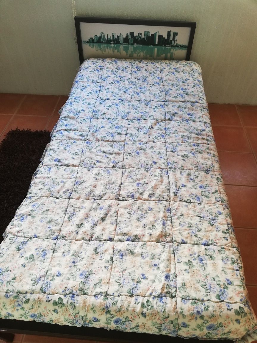 Cama de solteiro