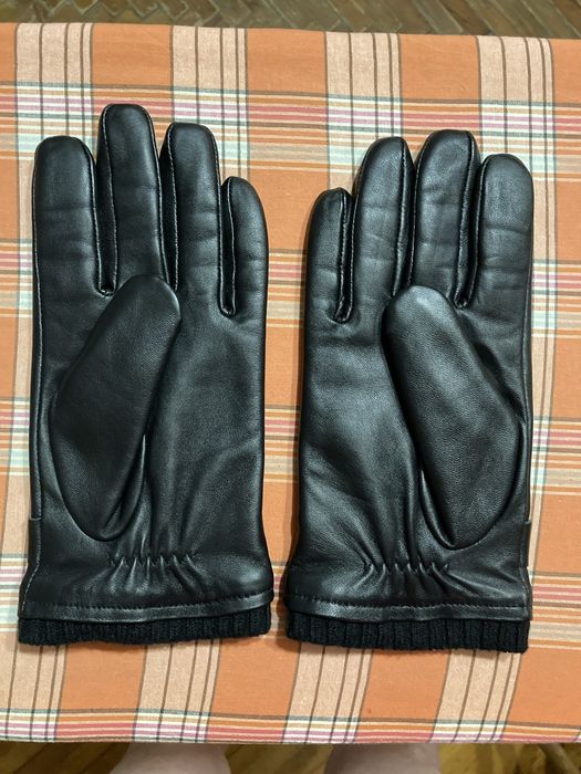Продам мужские перчатки.Материал-натуральная кожа.