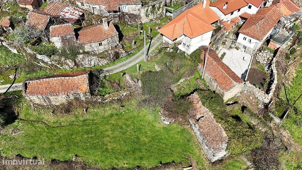 Moradia T4 para venda