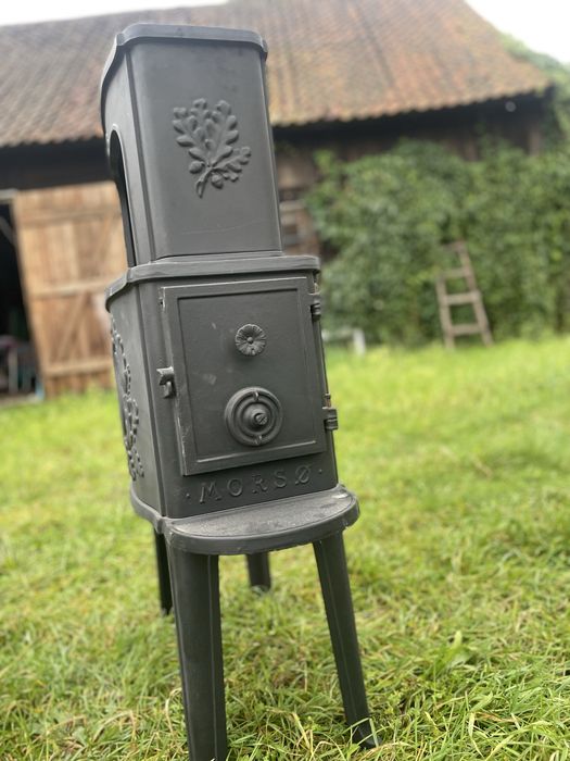 Duński piec Morso koza leśny motyw