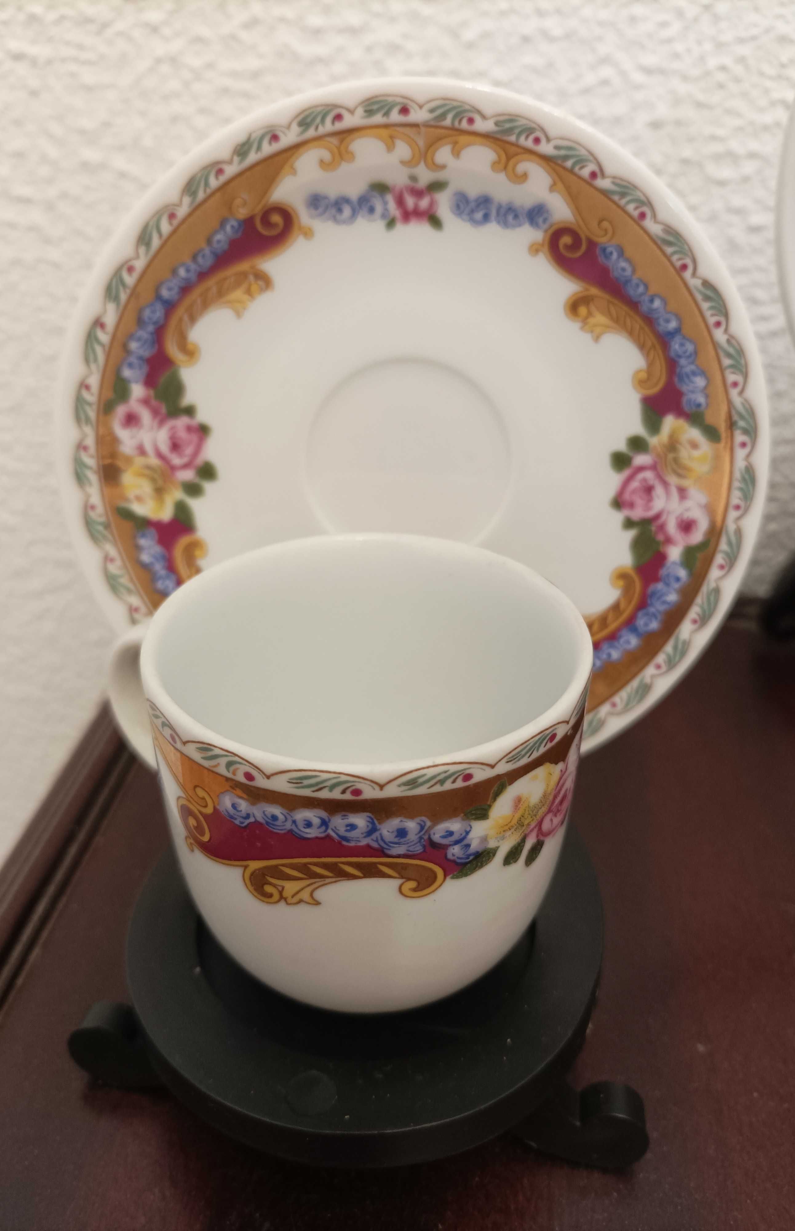 Novo - Conjunto Limoges Bule, Prato e Chávenas
