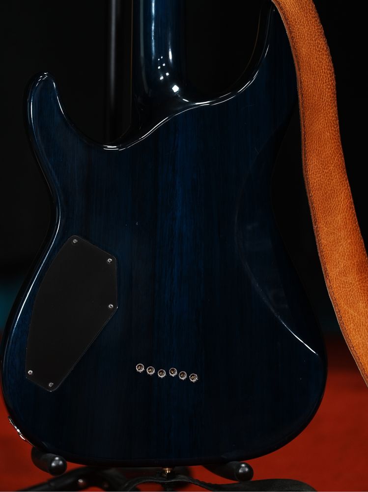 Gitara elektryczna Schecter C1+ Plus klucze grover piekny binding blu