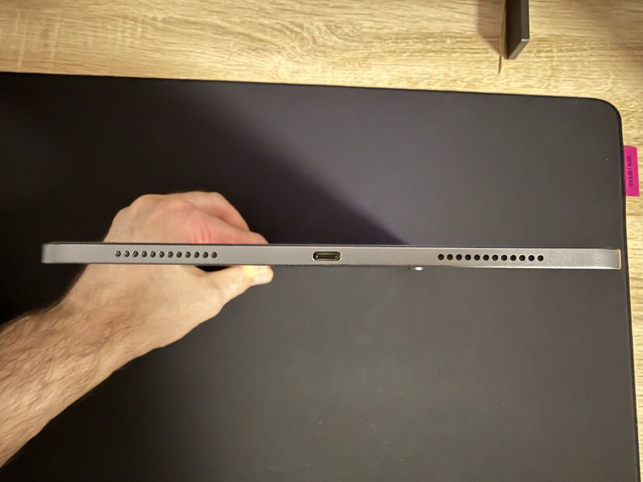 Плншет iPad Air (5th generation)
