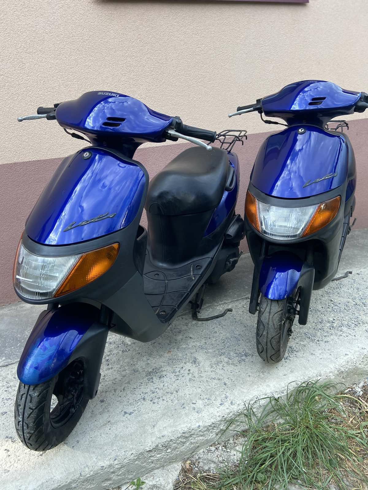 Suzuki lets 1 з контейнера скутер