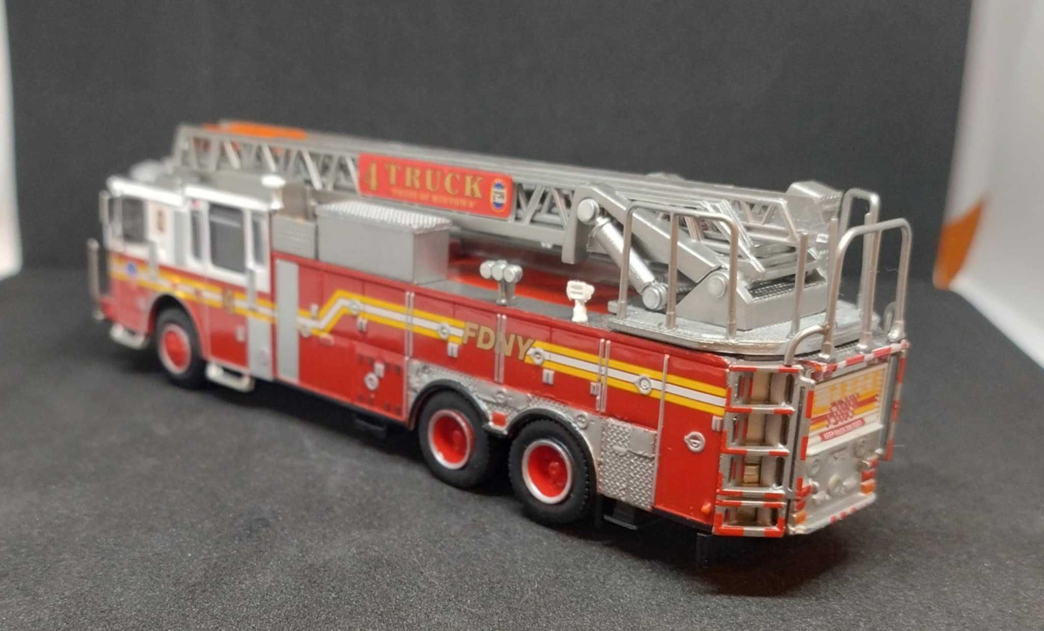 Para modeli PCX87 Straż pożarna Nowy Jork FDNY