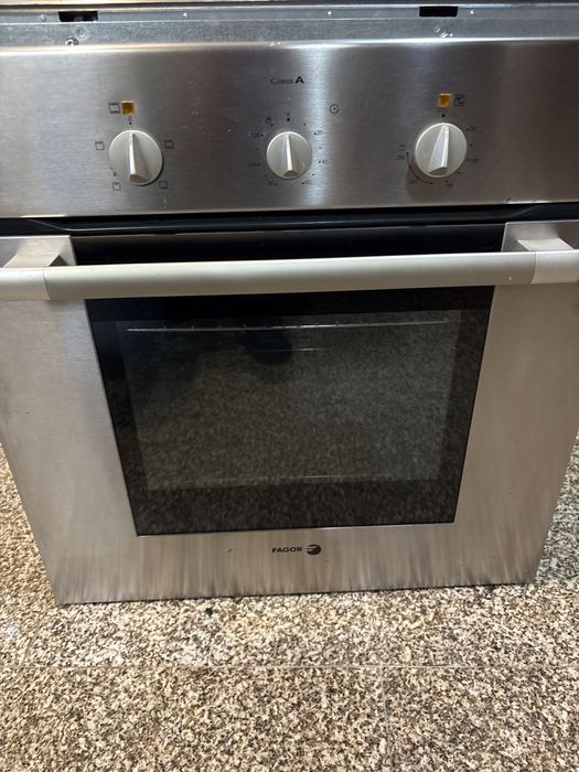 Forno e Placa Vitrocerâmica Fagor