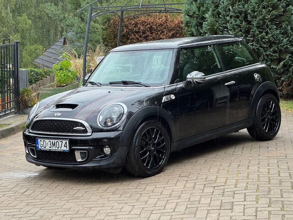 MINI Cooper S John Cooper WORKS