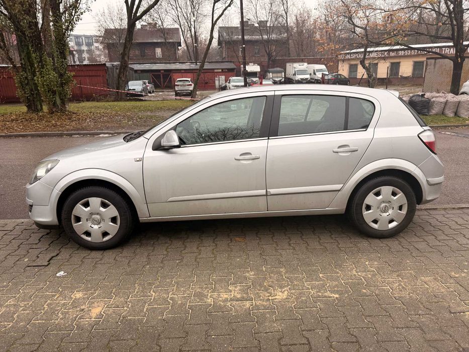 Koła zimowe 195/65 R15, 5x110 z kołpakami