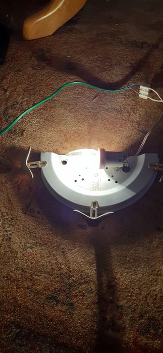 Półplafon  ścienny