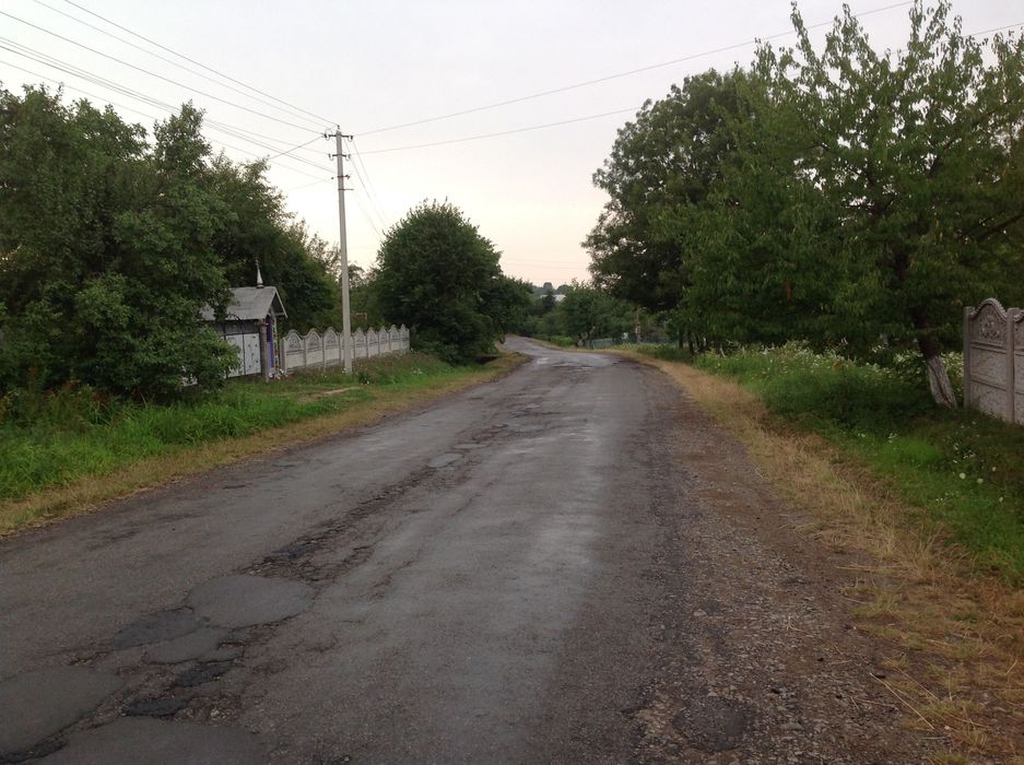 Ділянка з будинком в с.Коршів.