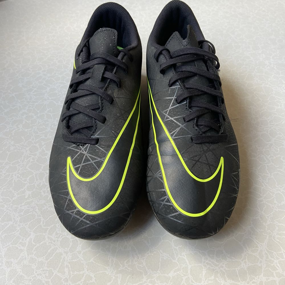 Оригінальні бутси Nike Hypervenom