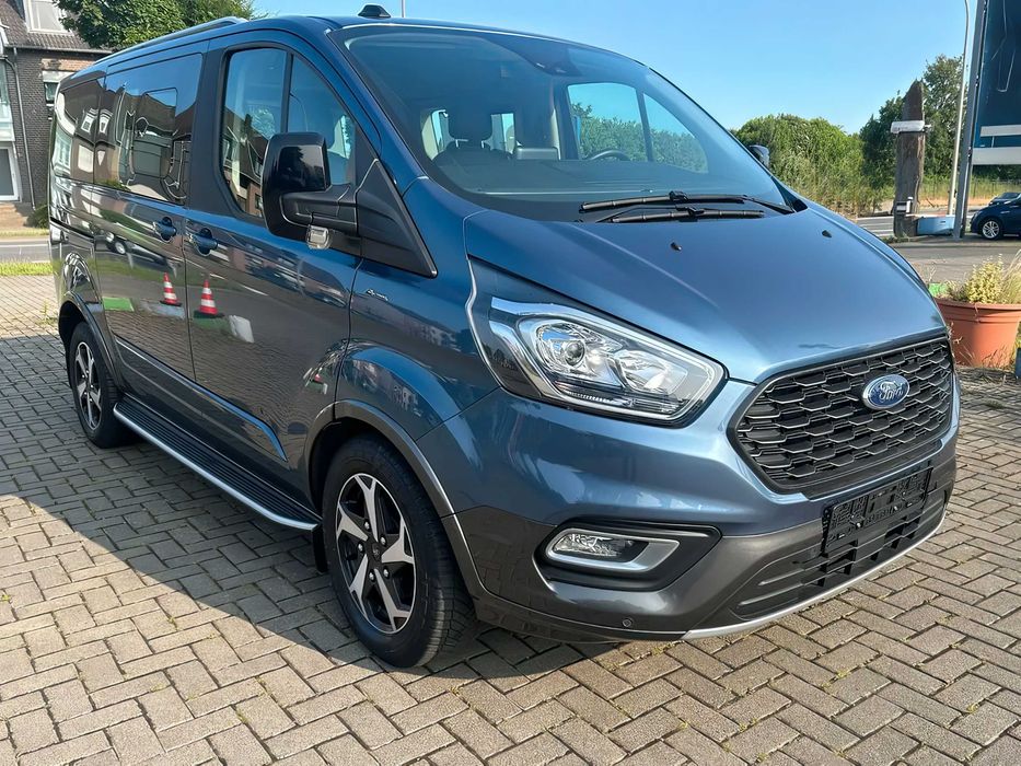 Ford Transit      2023
