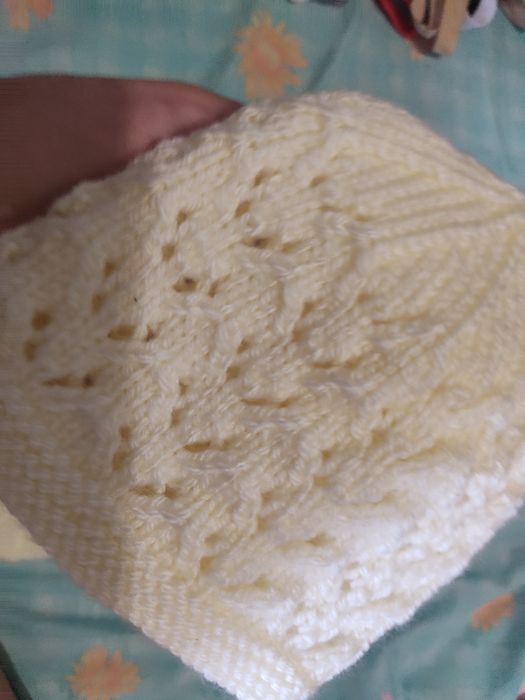 В'язані шапочки дитячі