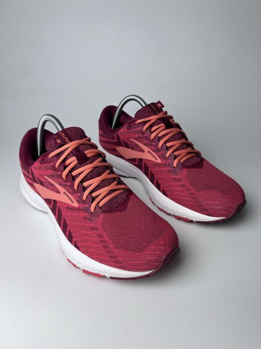 41р. Жіночі кросівки Brooks Launch