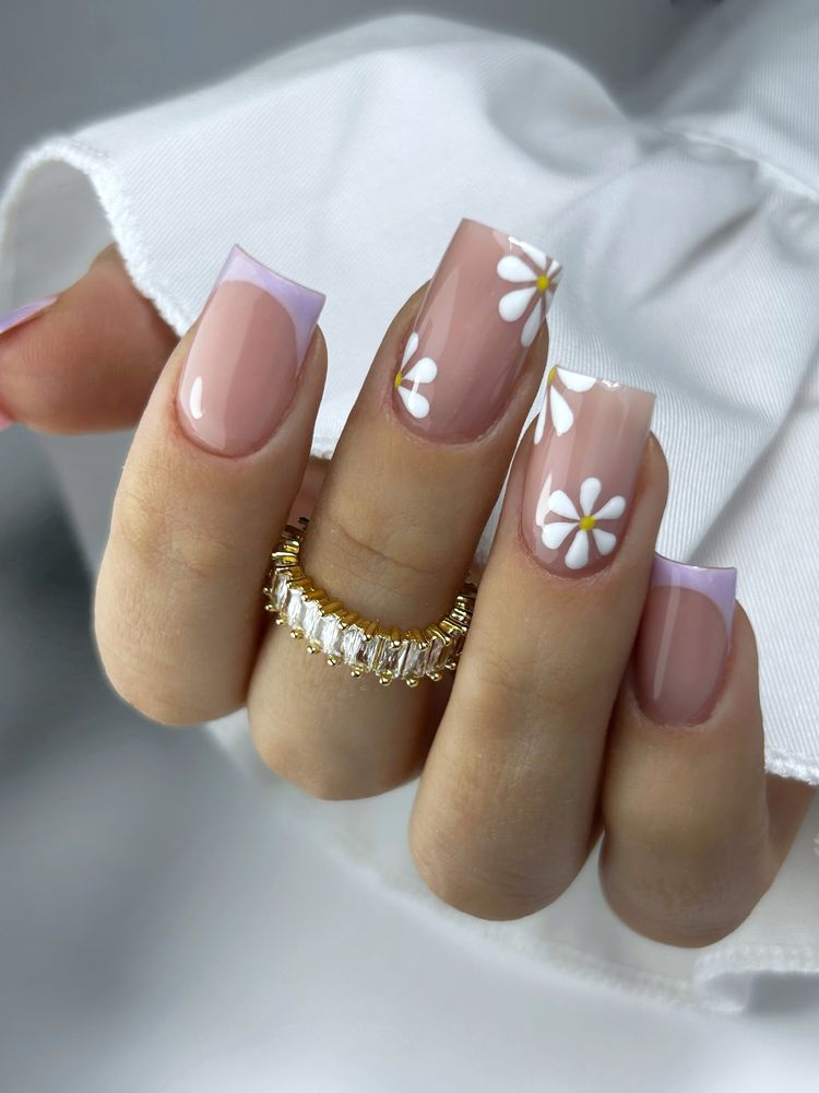 Paznokcie rzęsy pedicure brwi