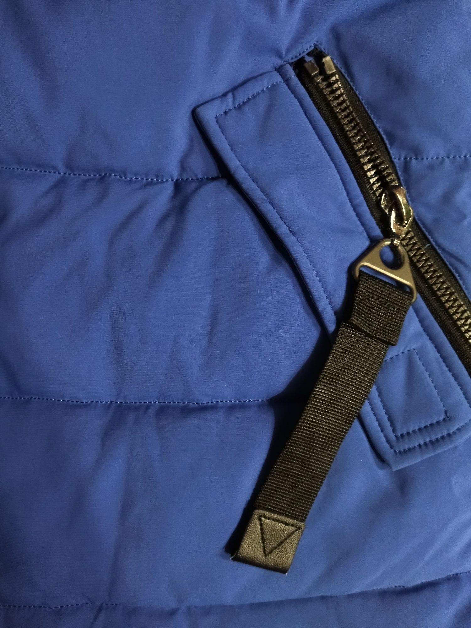 Куртка/пальто жіноча зимова синього кольору