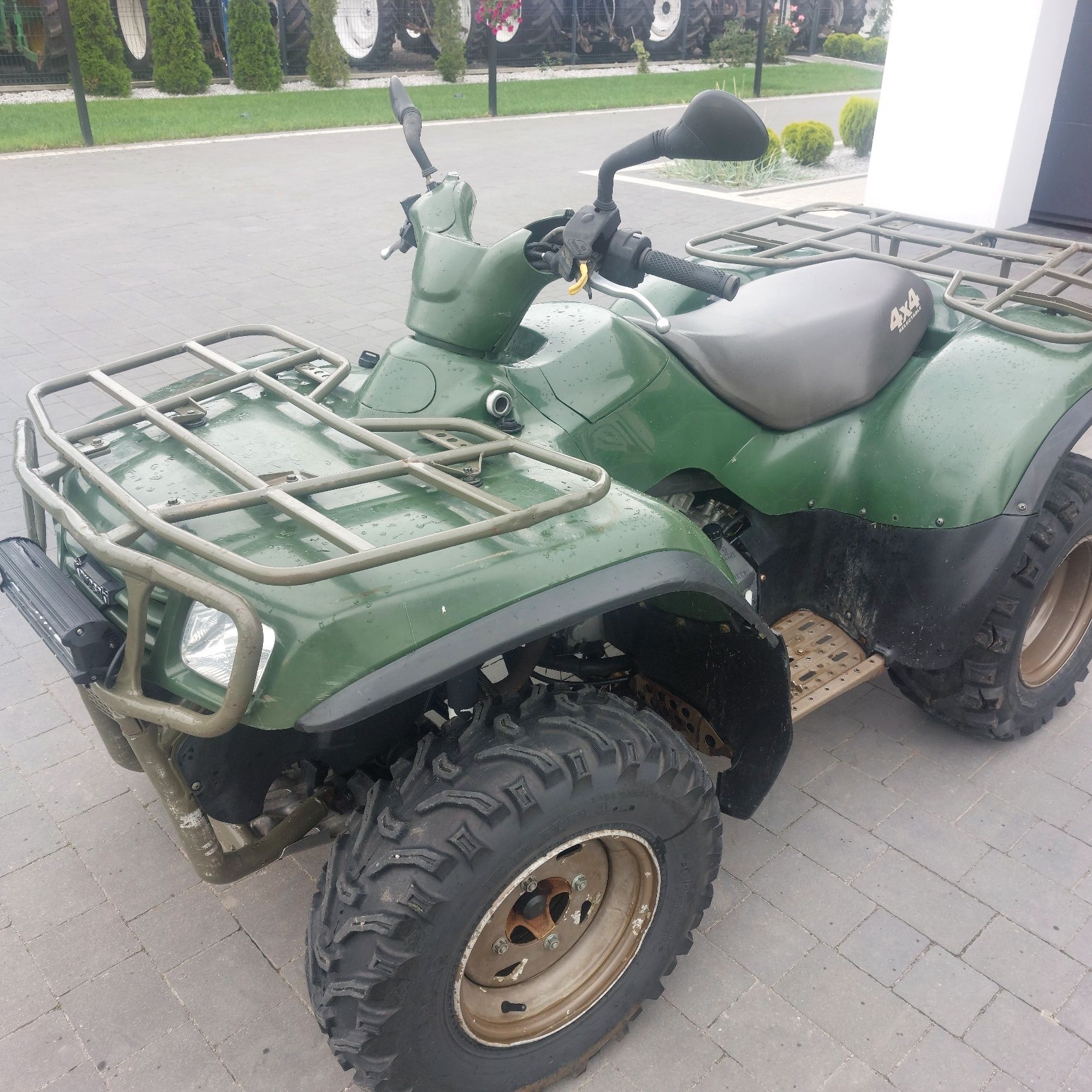Kawasaki kvf650.