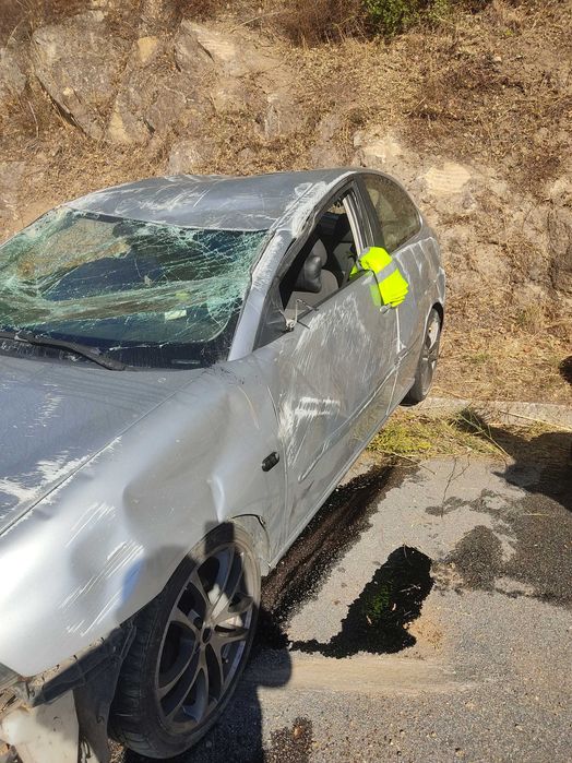 Vendo peças de SEAT Ibiza 6L