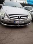 Mercedes klasa R 350 , jeżdżący , silnik bierze olej.