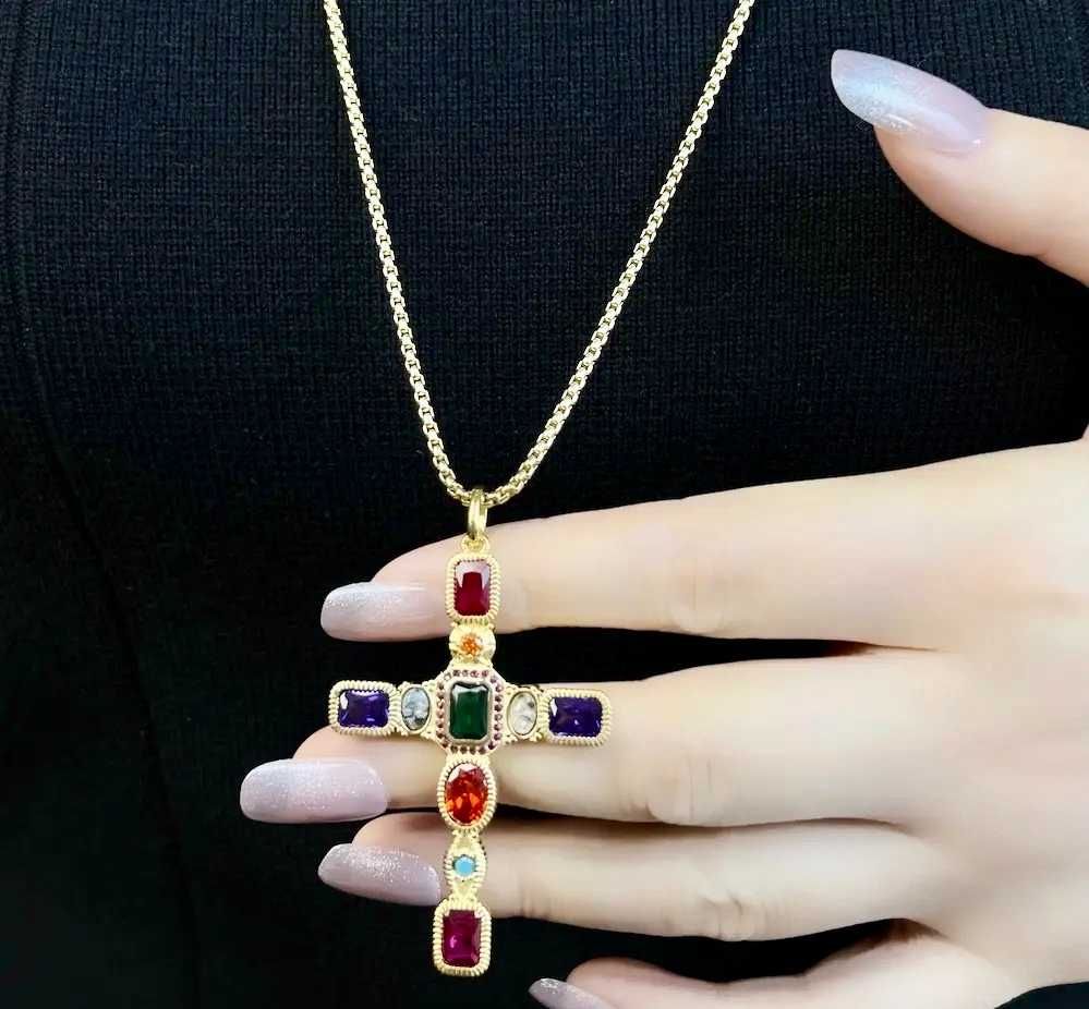 duży krzyż srebrny 925 pozłacany 18k złotem