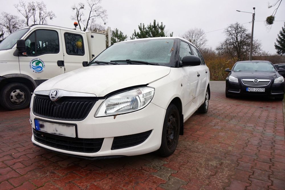 SKODA FABIA II 545 LIFT KOMBI 2013 LF9E 1.2 12V CGPA 70KM LNR BIAŁY na części