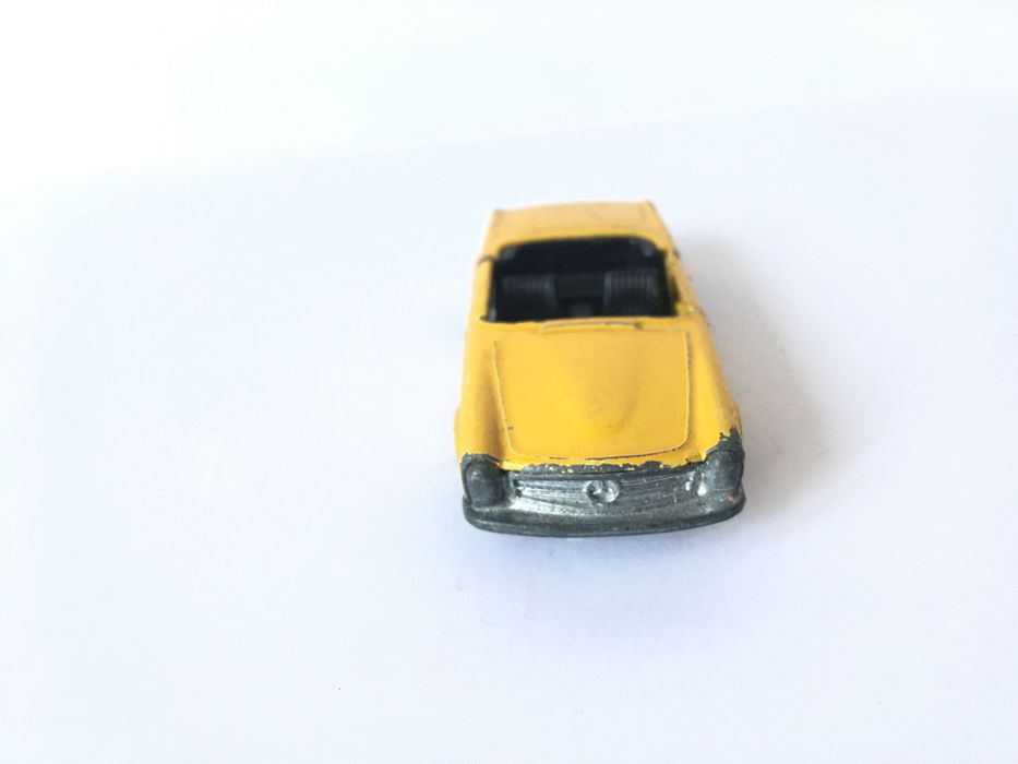 Matchbox Superfast Lesney Diecast Yellow Mercedes Benz 230 SL