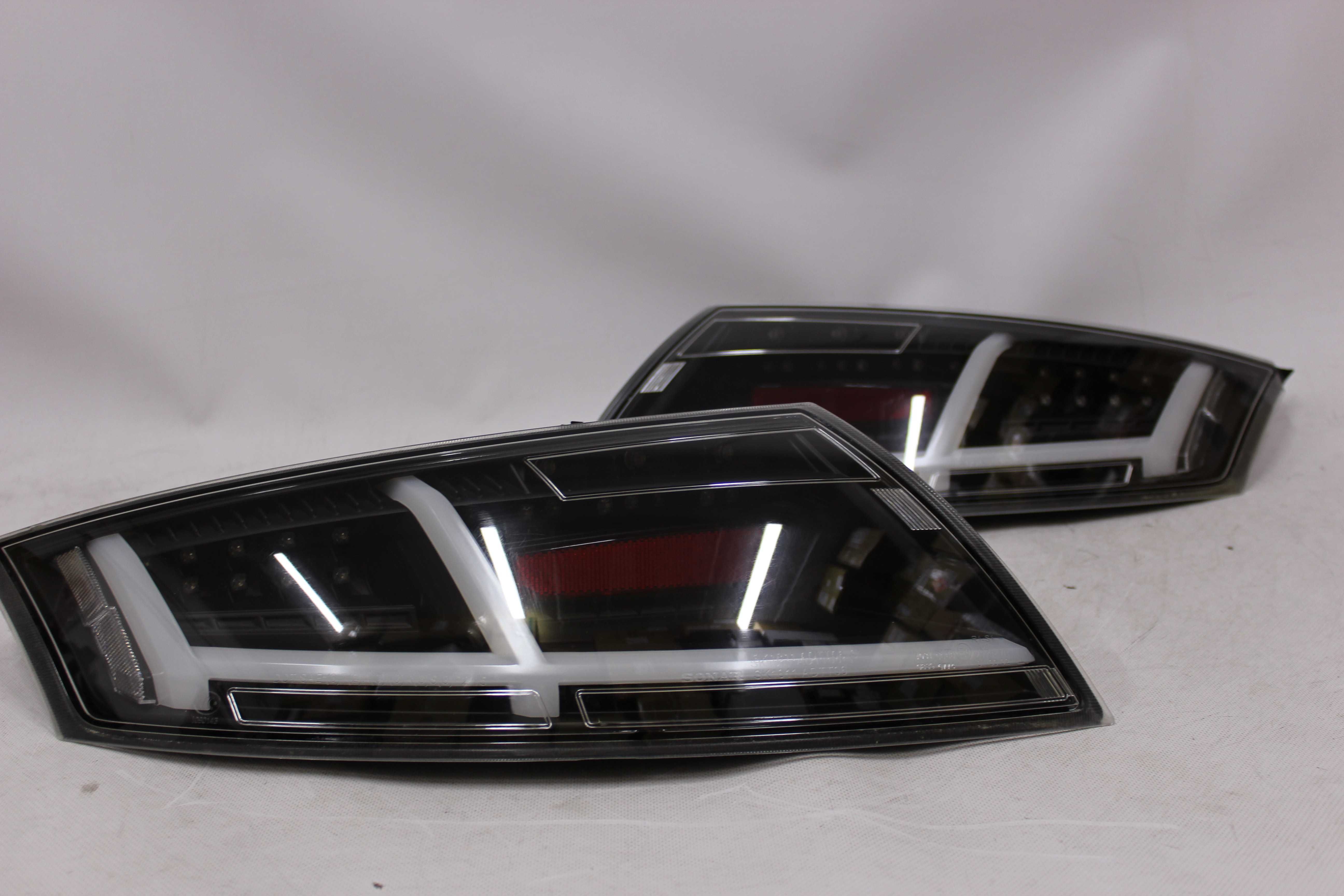Lampy tylne tył AUDI TT 8J 06-14 LED BAR NEON Dynamiczne CZARNE SMOKE