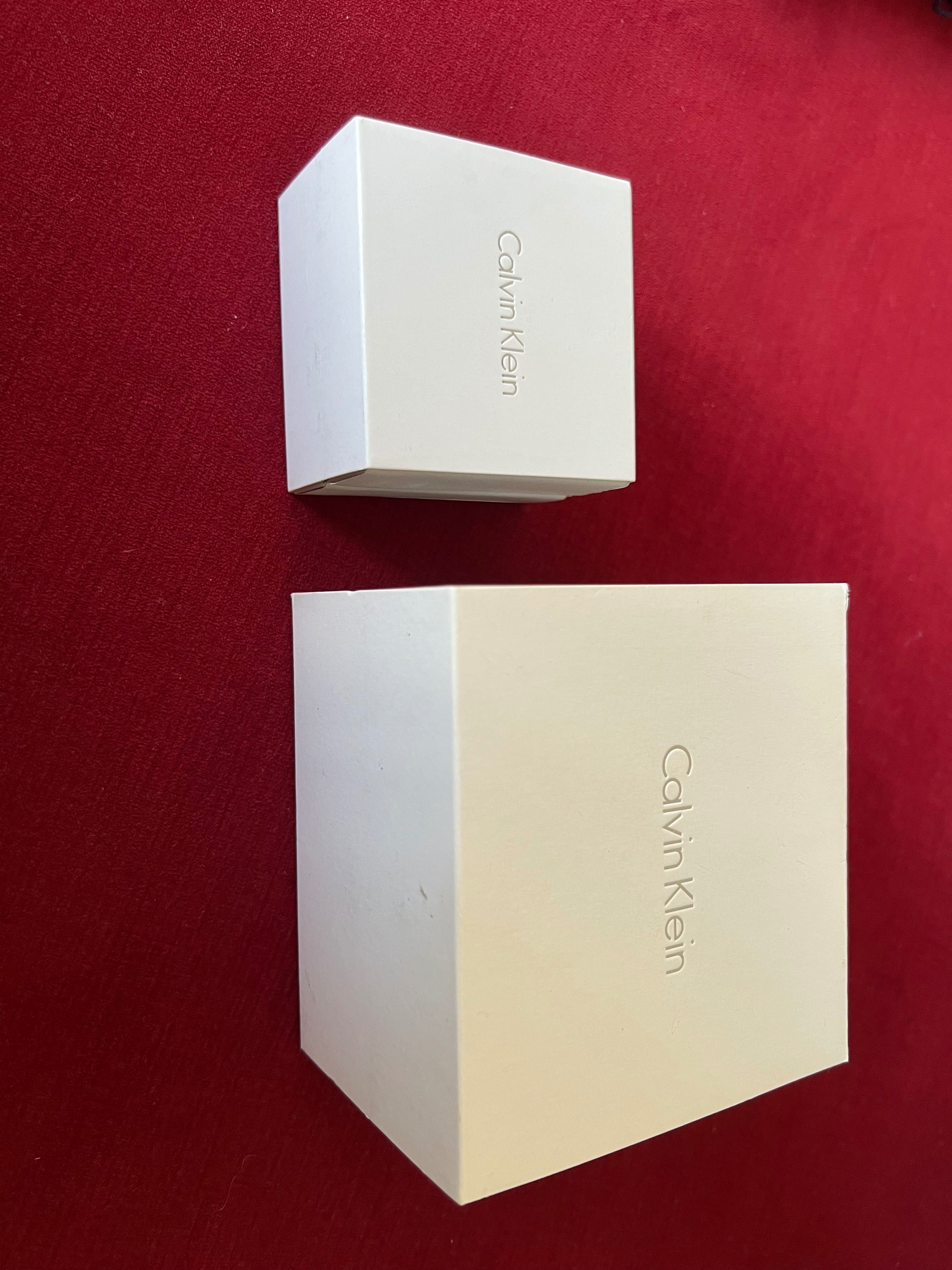 Calvin Klein Brincos e Fio