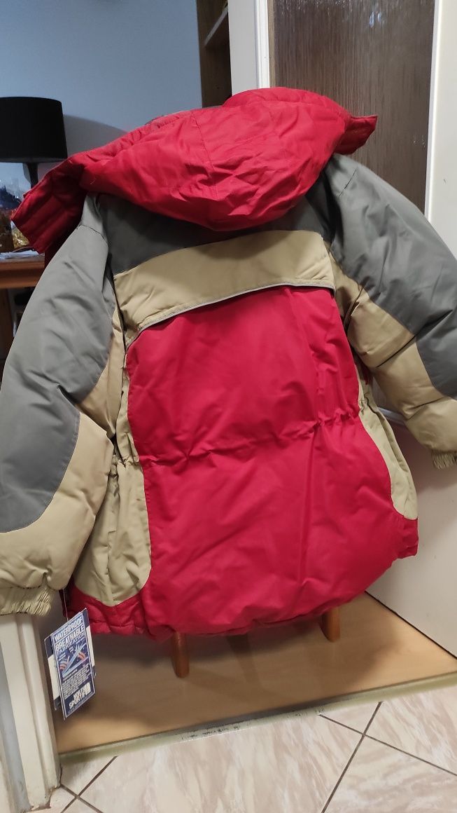 Zimowa kurtka młodzieżowa z dwusyronną kamizelka (ocieplacz)
