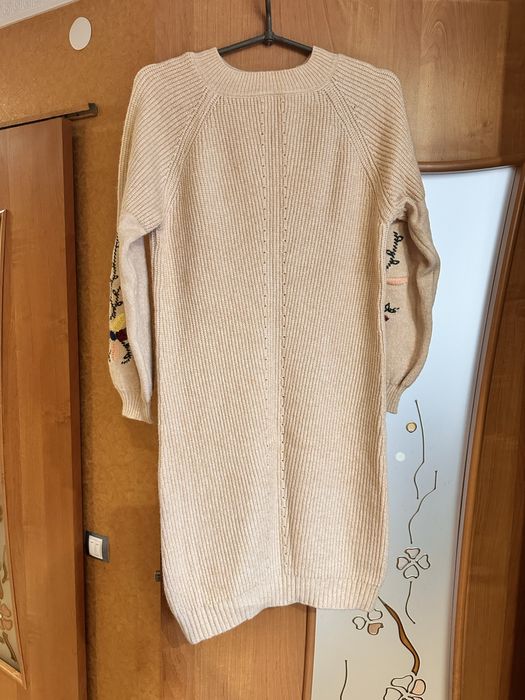 Жіноча тепла вязана сукня