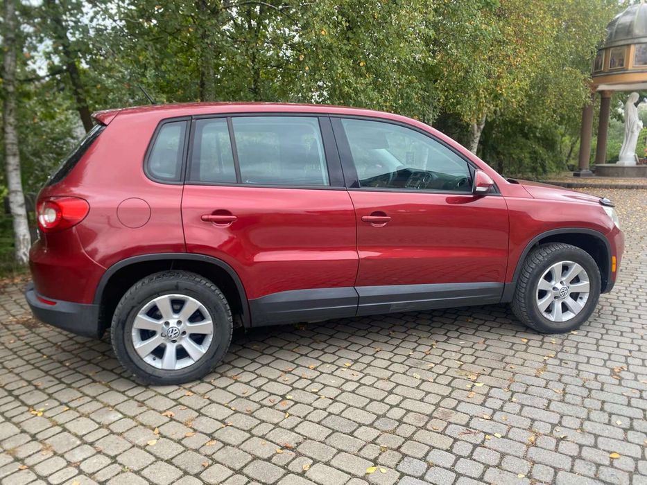 Volskwagen Tiguan 4*4 2011р. 2.0 бензин