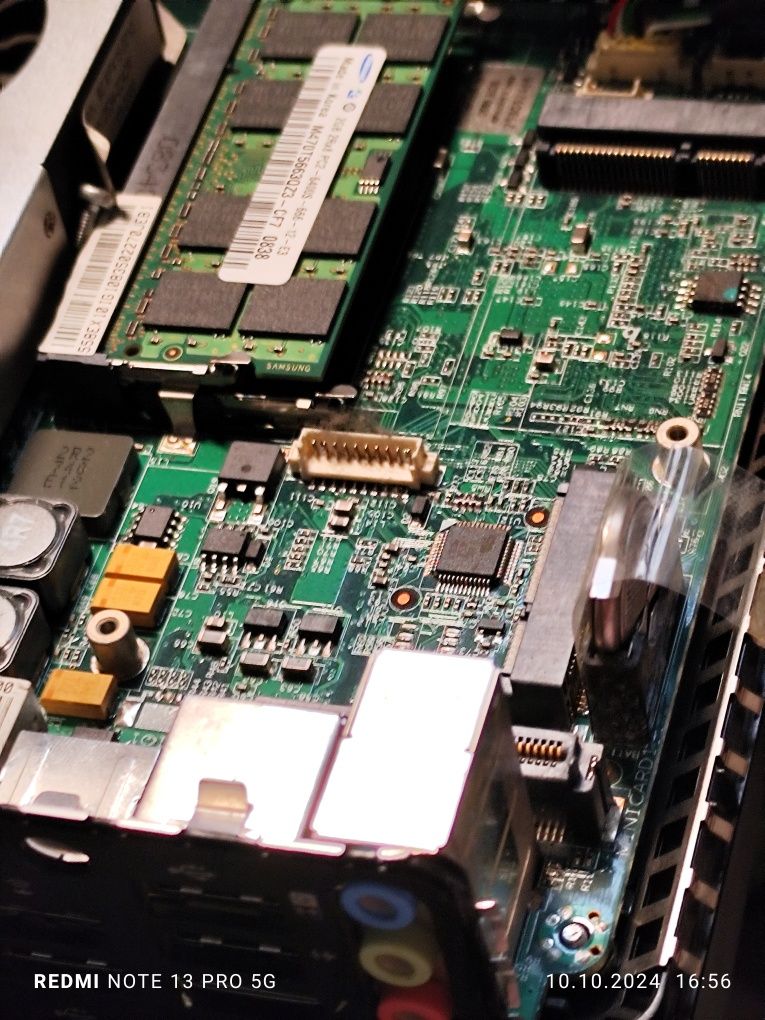 Sprzedam komputer stacjonarny Fujitsu Siemens