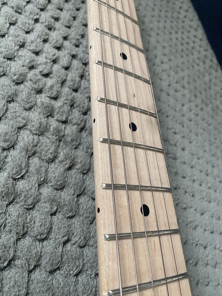 Gitara elektryczna Sonic Strat Squier