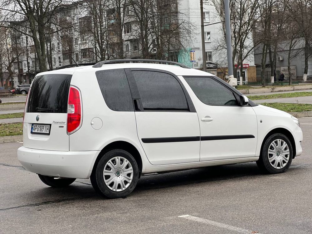 Skoda Roomster 2011