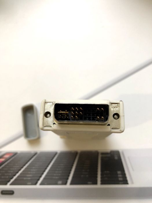 Dell DVI to VGA Adapter