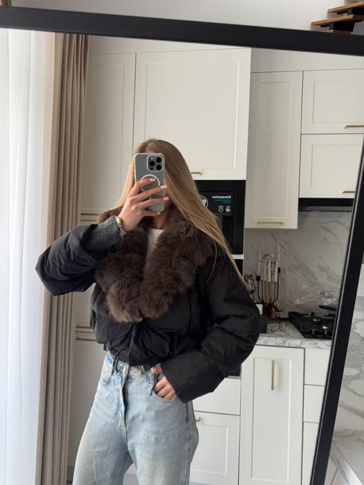 Куртка пухова з натуральним песцем