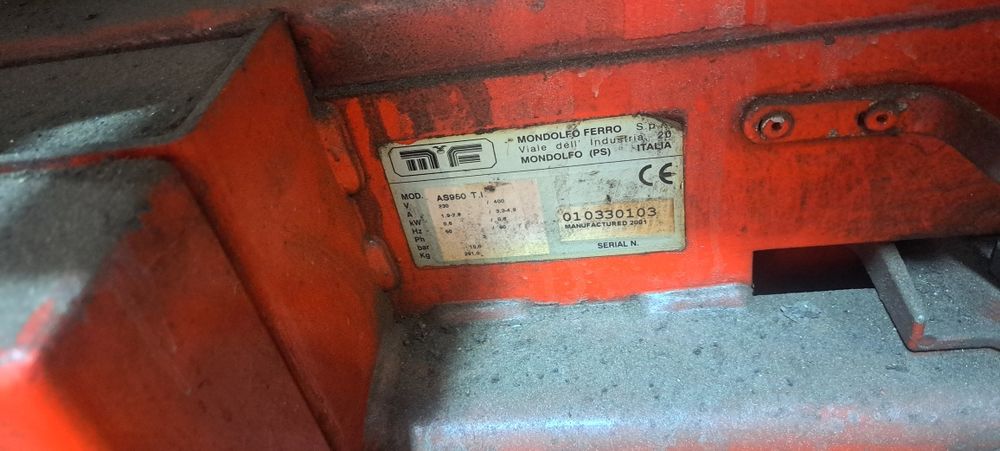 Maquina montar pneus usada M Ferro