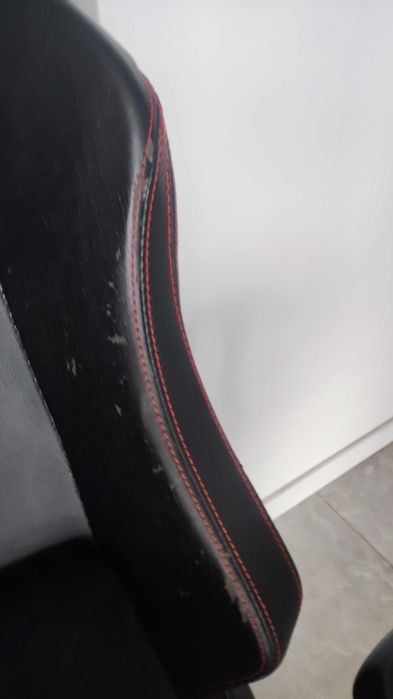 Fotel gamingowy Secretlab Omega używany