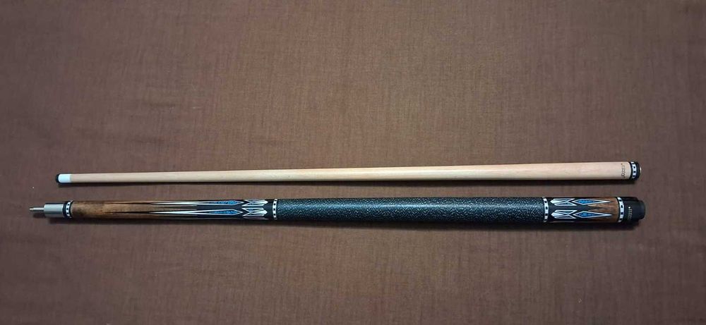 Kij bilardowy dwuczęściowy