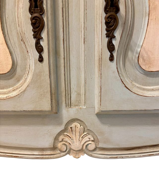 Kredens shabby chic, kredens starofrancuski, ludwikowski, romantyczny