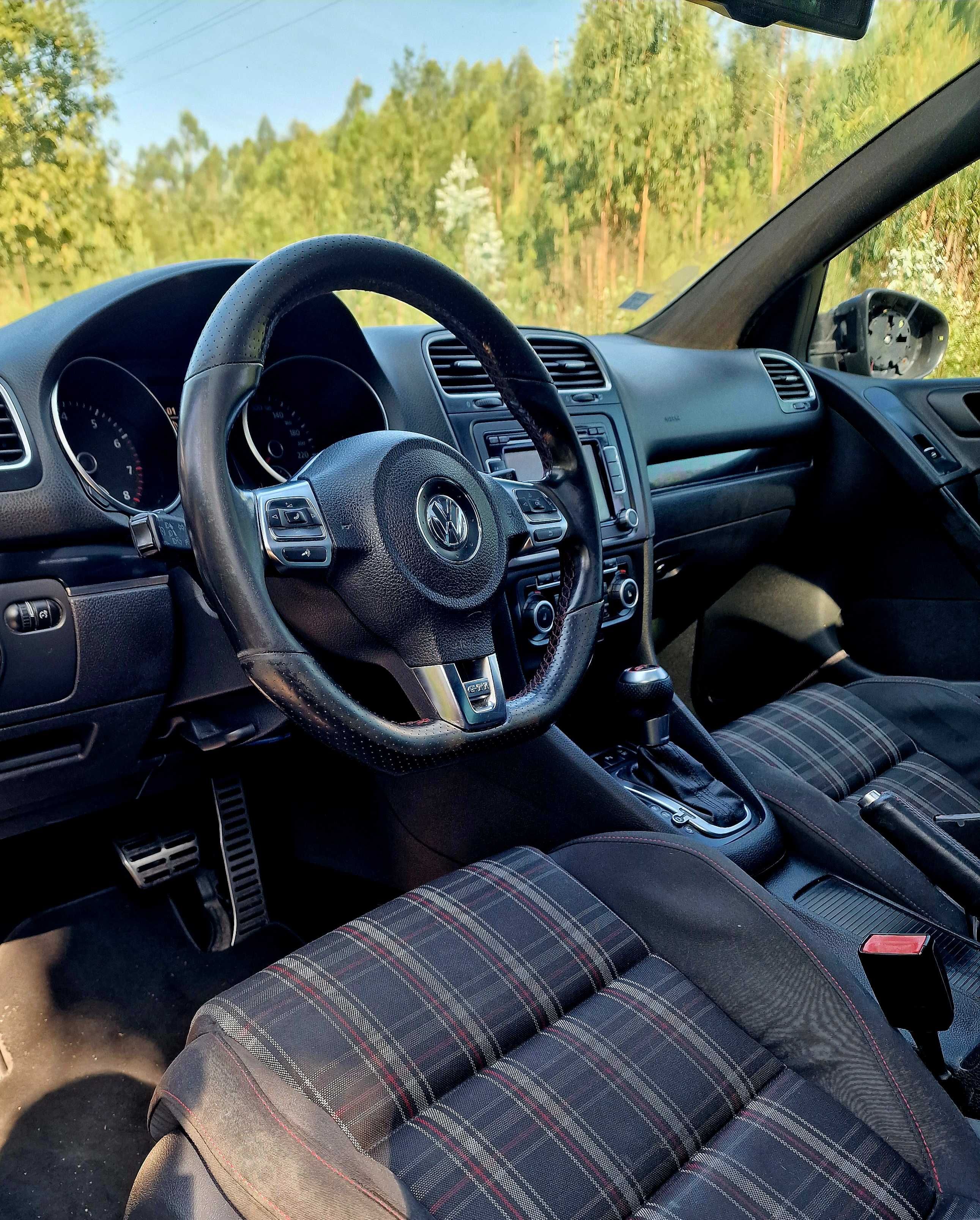 VW Golf GTI DSG 210cv