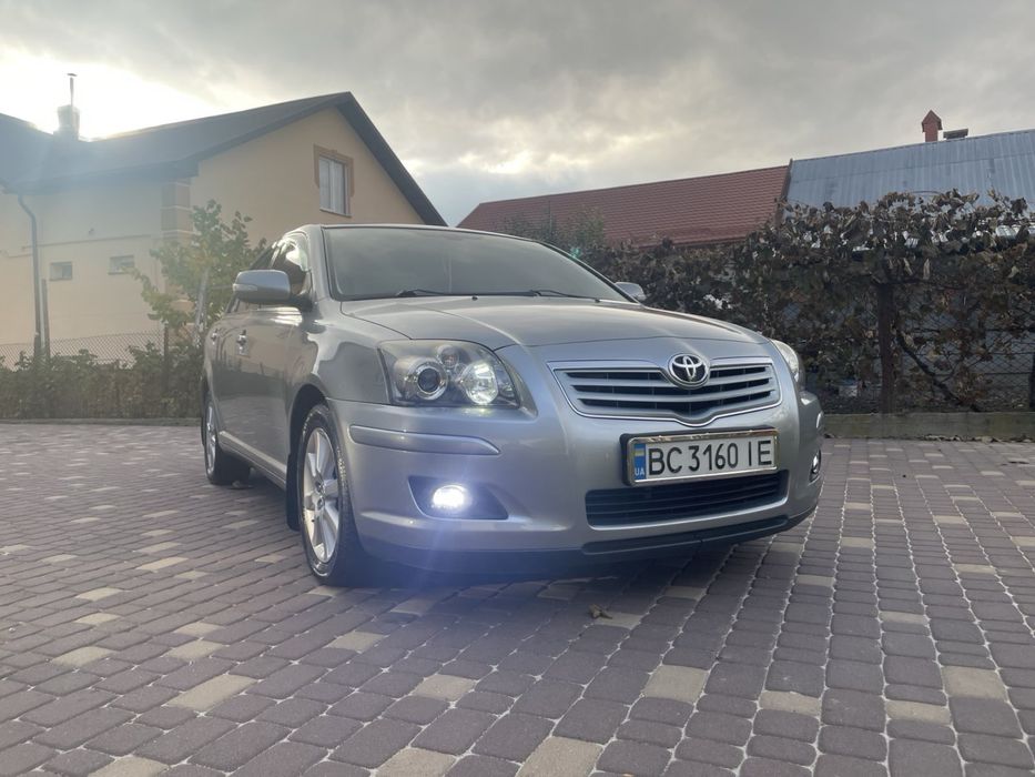 Toyota Avensis 2008рік