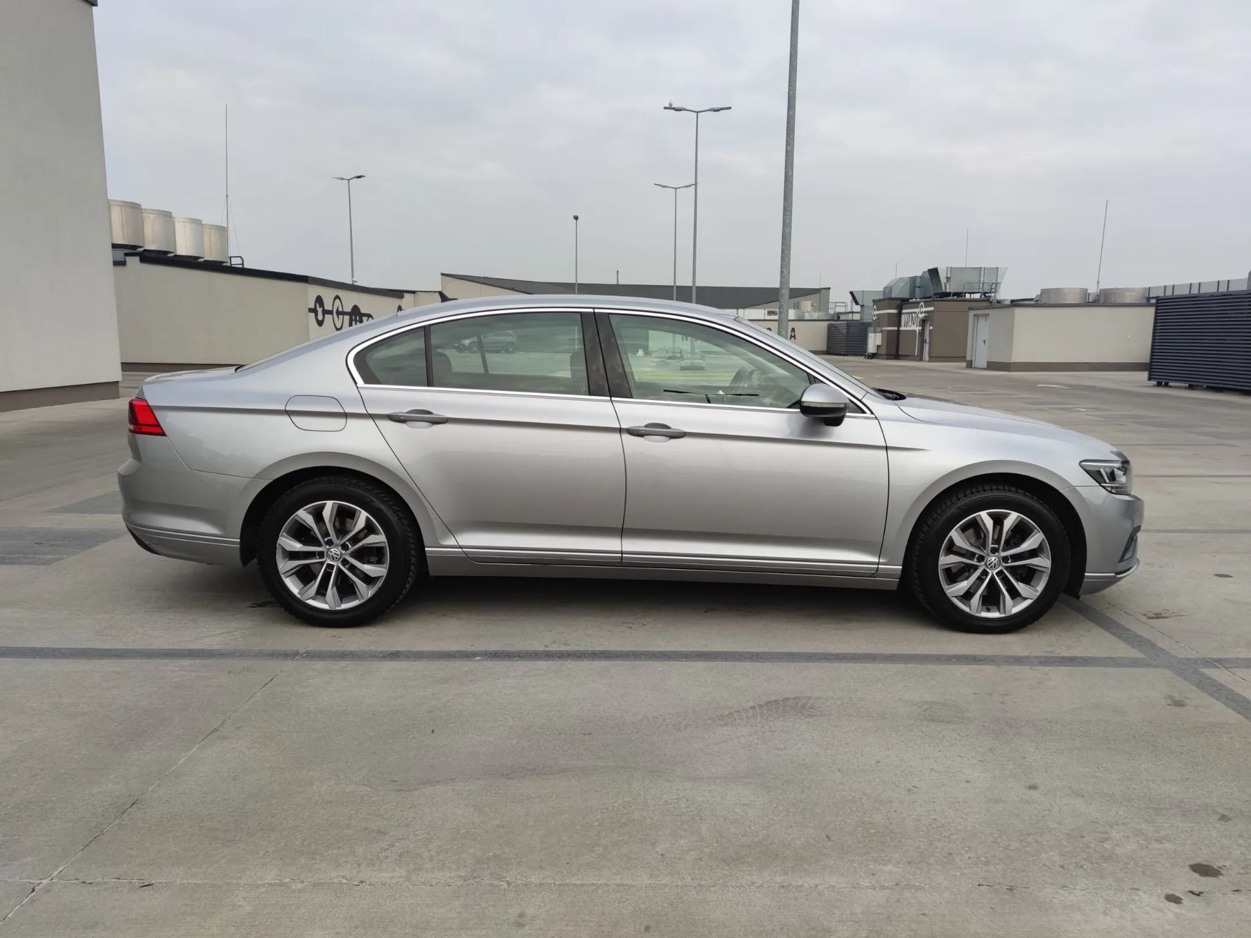 Volkswagen Passat Akt. tempomat, LED, KeyLess, Apple CarPlay, Android Auto, VAT23%