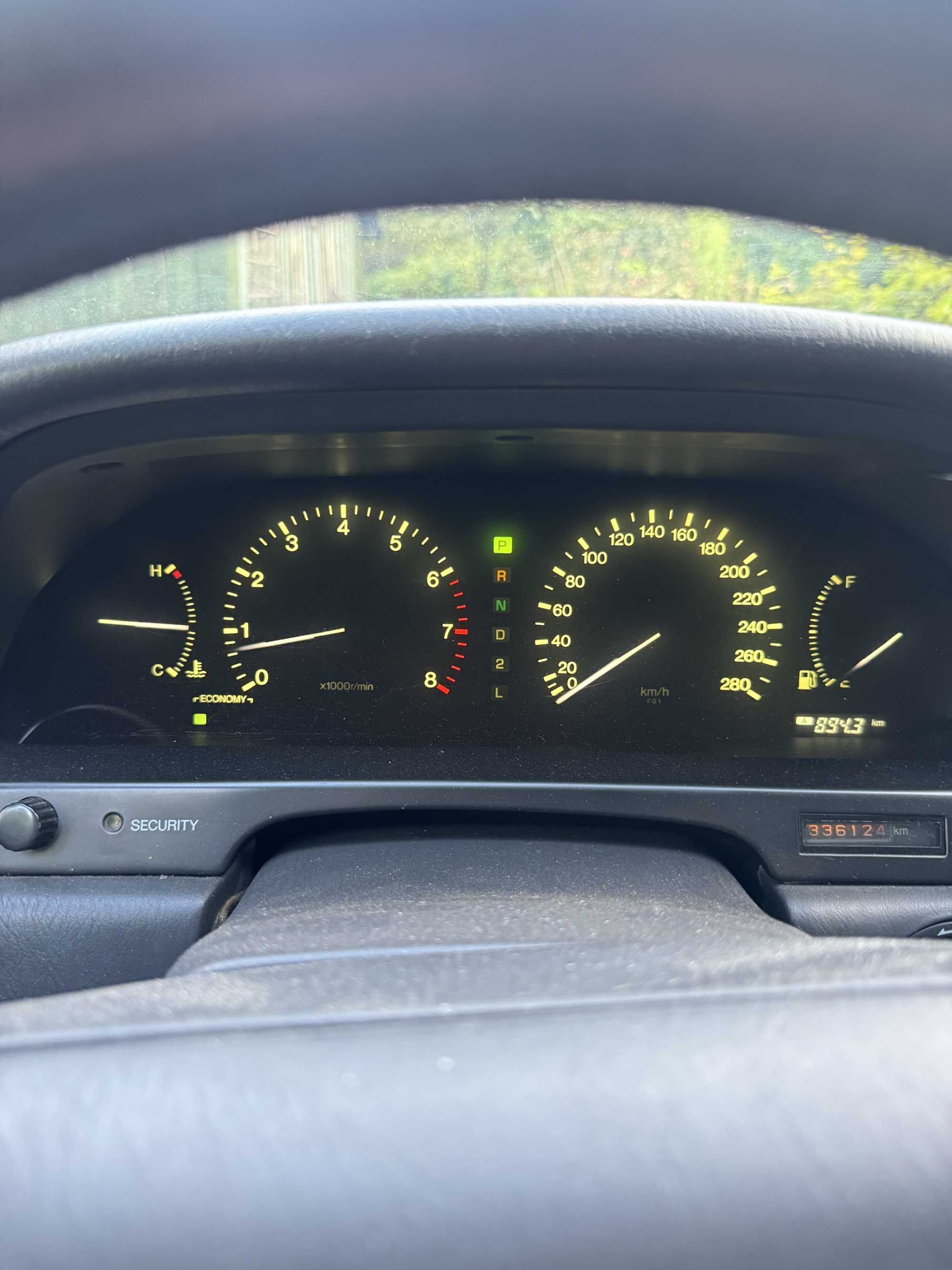 Lexus LS400 UCF10