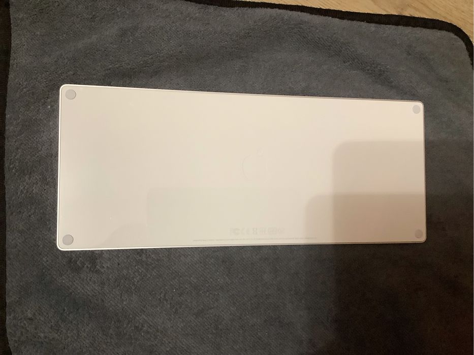 Клавіатура apple magic keyboard 2  модель a1644 в новому стані