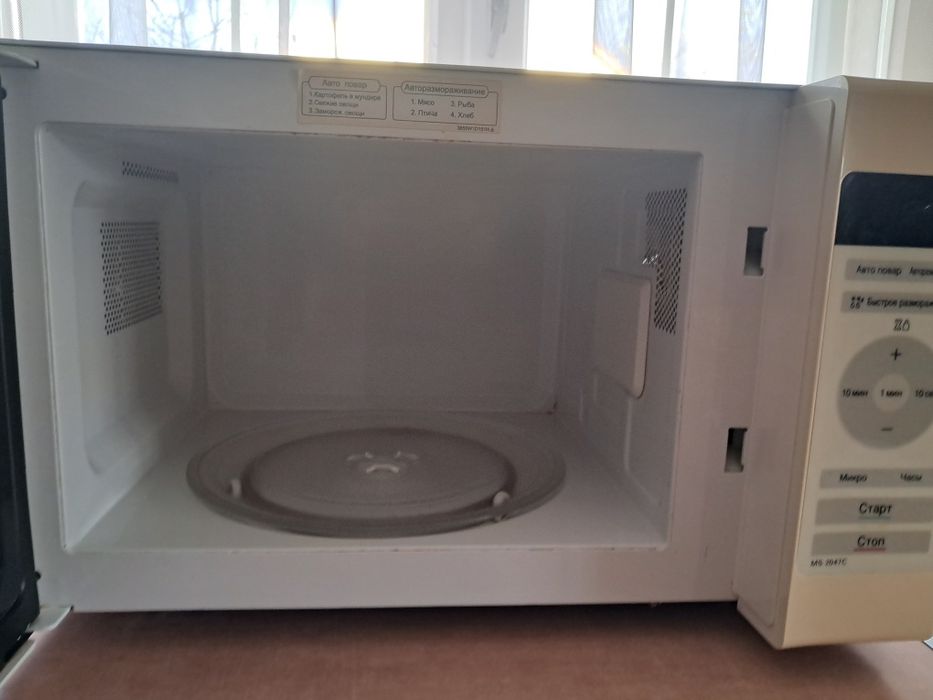 Мікрохвильовка lG